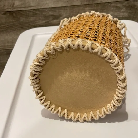 Aqua Bag NWT handbag with Bamboo/ Macrame natural materials - Picture 5 of 7